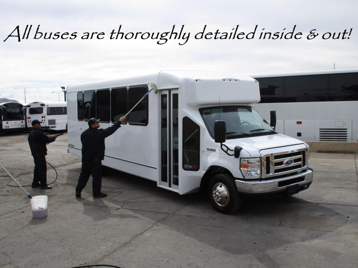 2018 Champion Defender Shuttle Bus SN4472 - Image 12