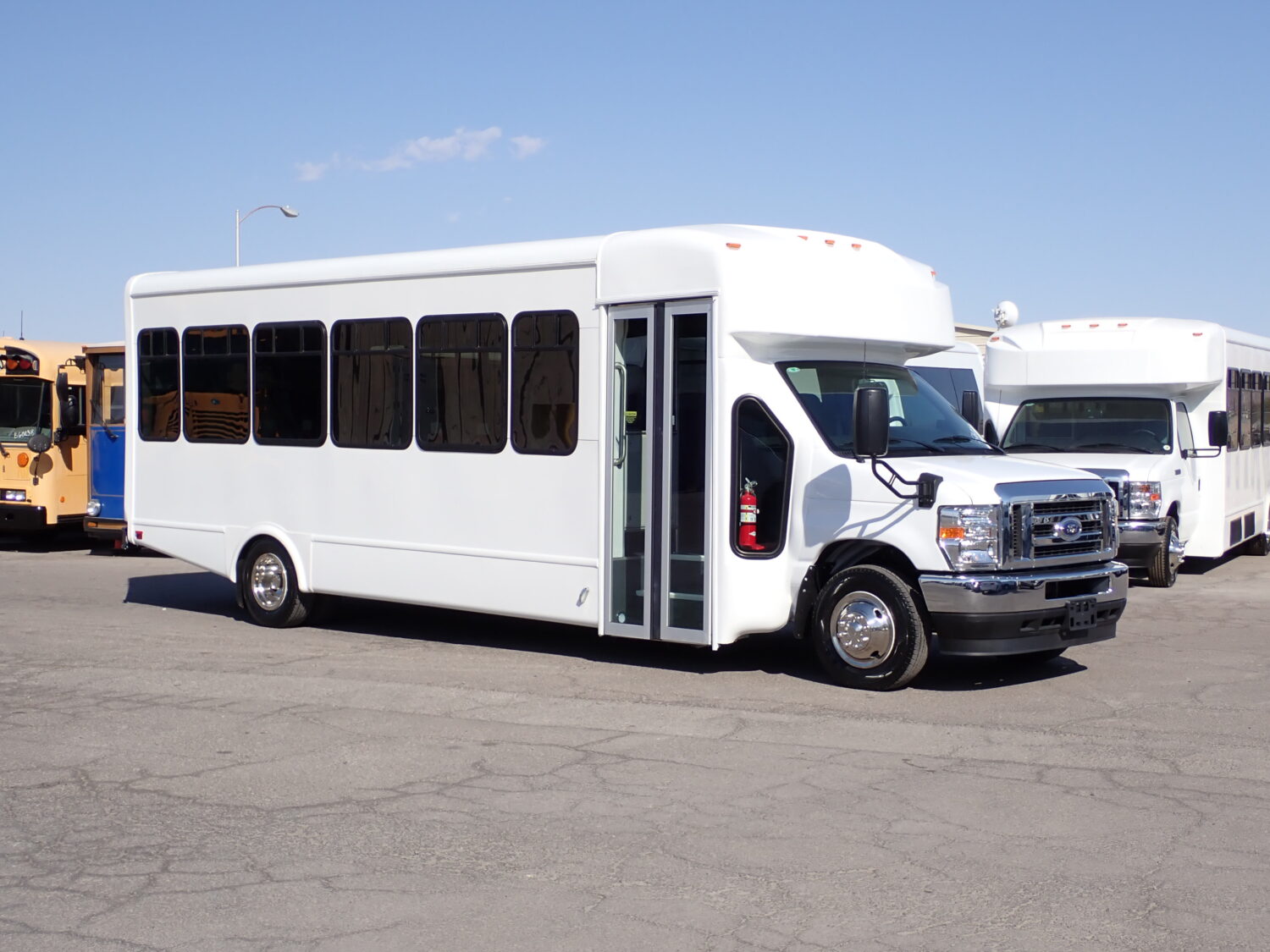 NEW 2025 ElDorado Advantage Shuttle Bus S16015