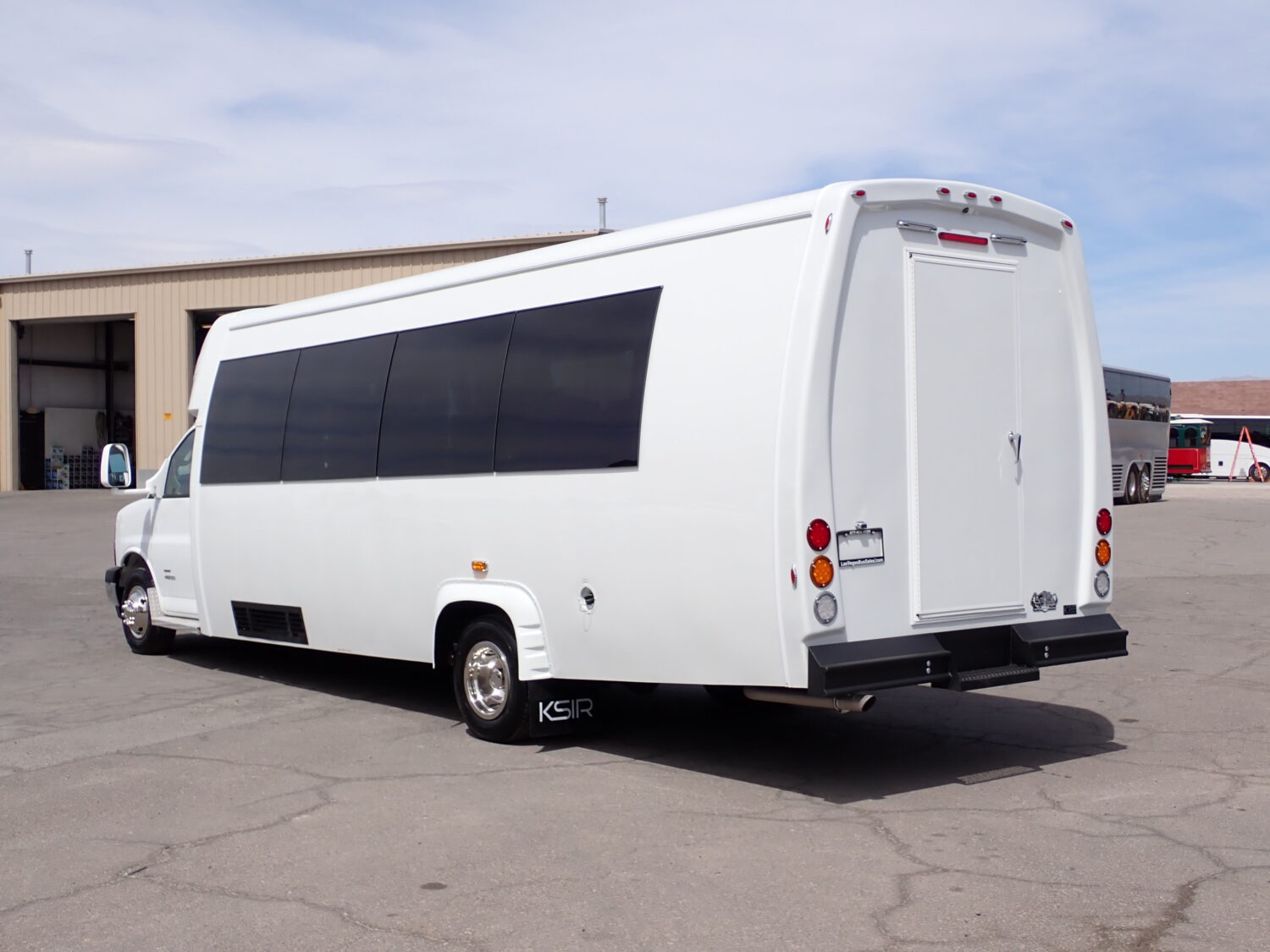 NEW 2023 ECD KSIR Executive Shuttle Bus S09115 - Image 5