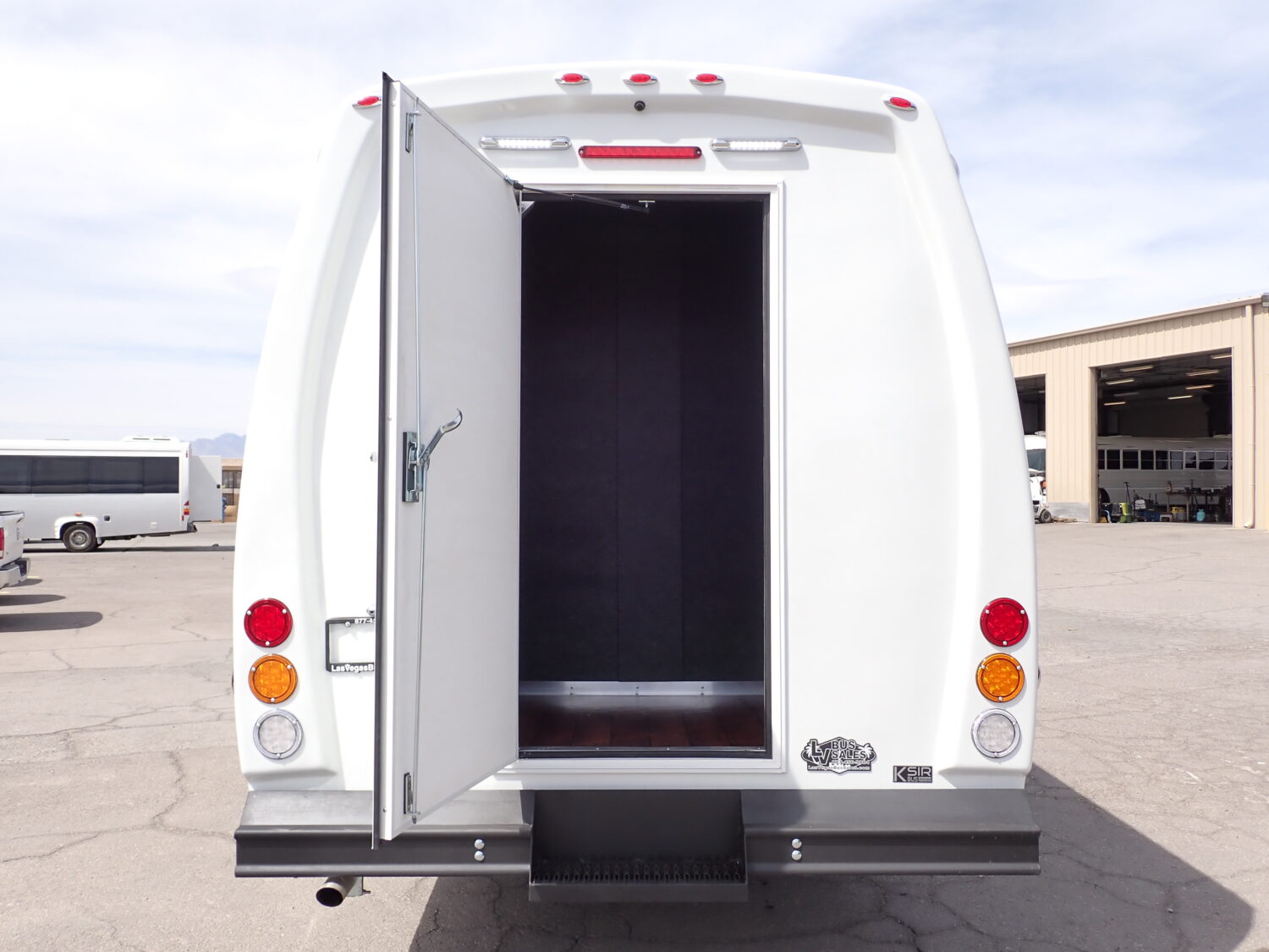 NEW 2023 ECD KSIR Executive Shuttle Bus S09115 - Image 7