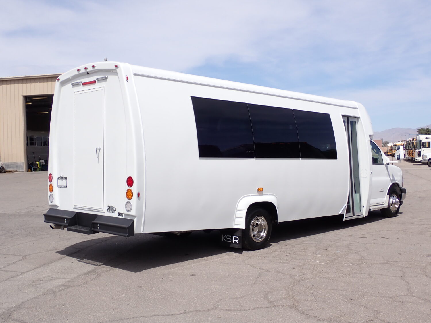 NEW 2023 ECD KSIR Executive Shuttle Bus S09115 - Image 8