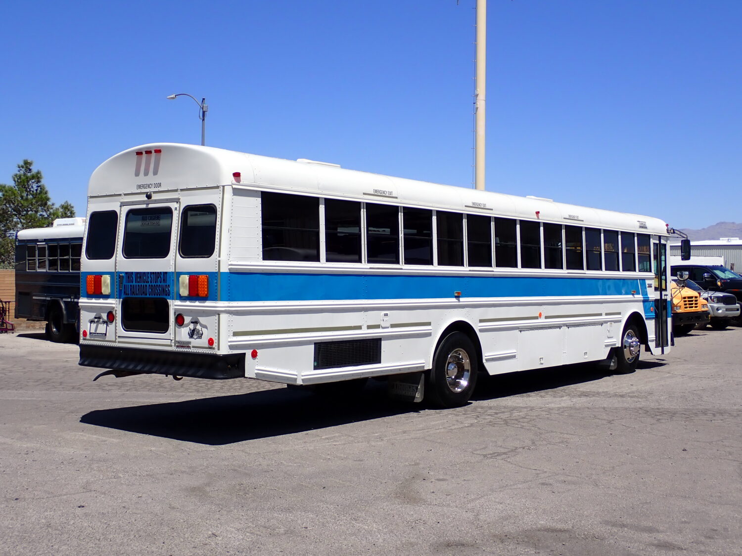 2016 Thomas Saf-T-Liner EFX Bus B89467 - Image 7