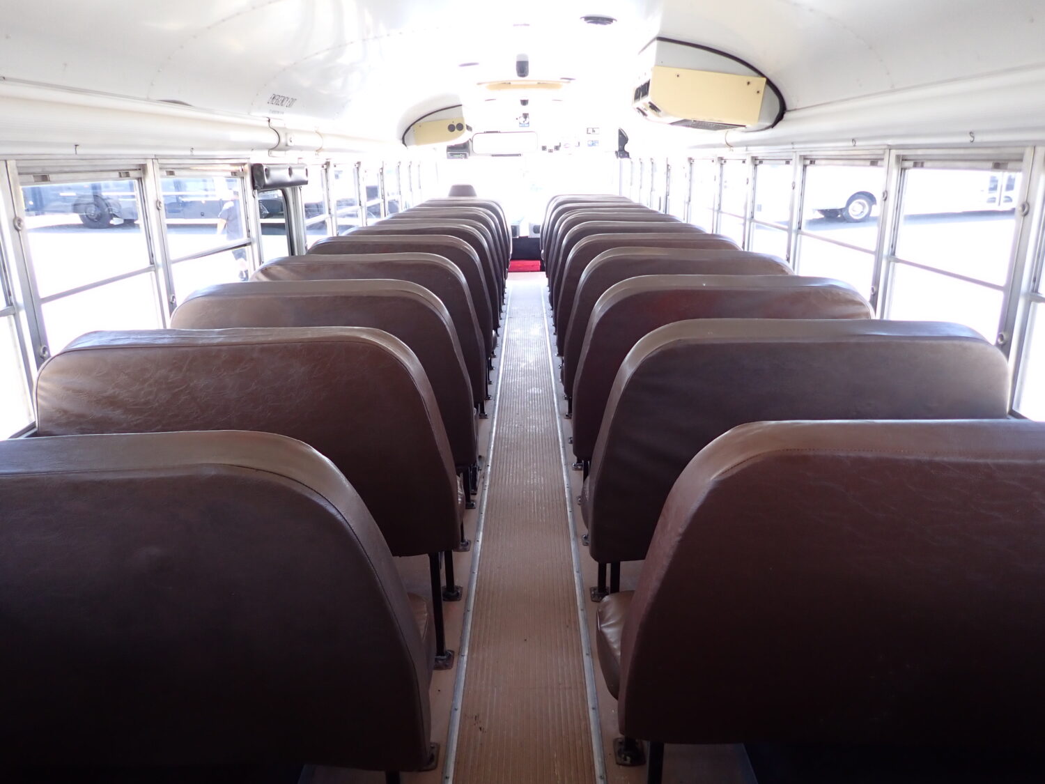 2004 Blue Bird All American School Bus B14030 - Image 10