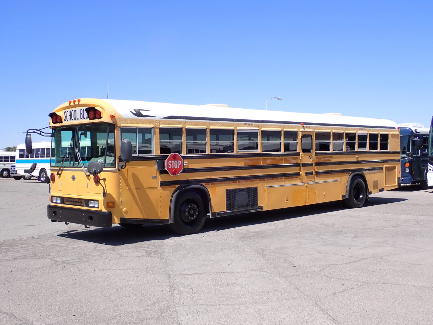2004 Blue Bird All American School Bus B14030 - Image 3