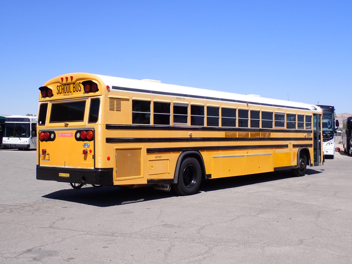 2004 Blue Bird All American School Bus B14030 - Image 7