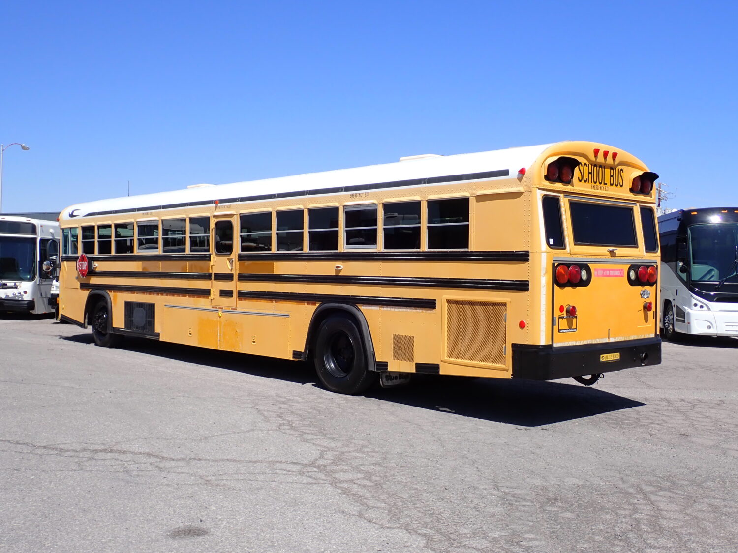 2004 Blue Bird All American School Bus B14030 - Image 5