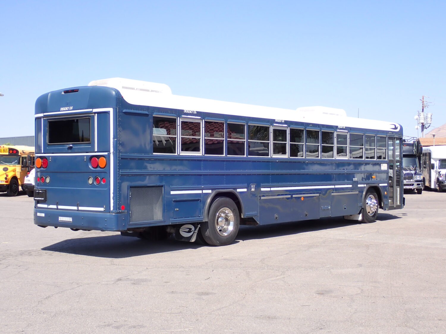 2013 Blue Bird All American Passenger Bus B95890 - Image 7
