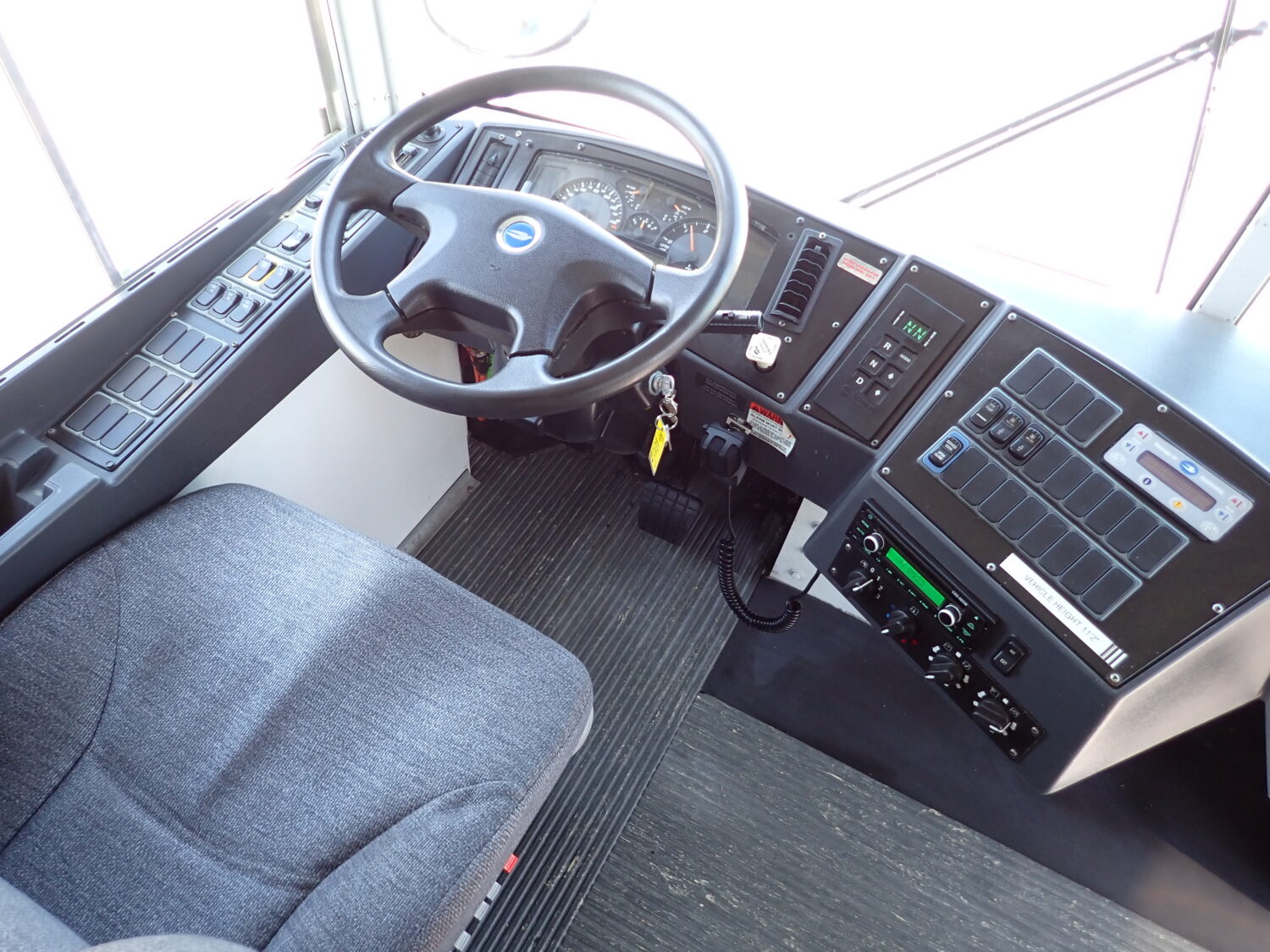 2013 Blue Bird All American Passenger Bus B95890 - Image 11