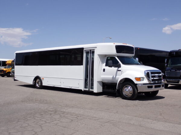 2015 Champion Defender Shuttle Bus S07142